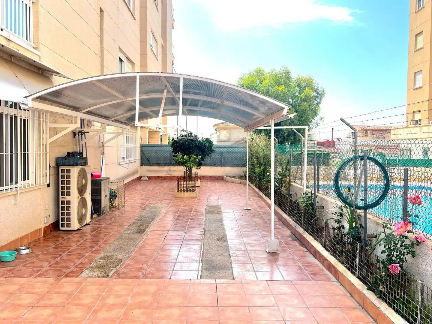 Apartment with pool for sale in Nueva Torrevieja - Aguas Nuevas, imagen 2