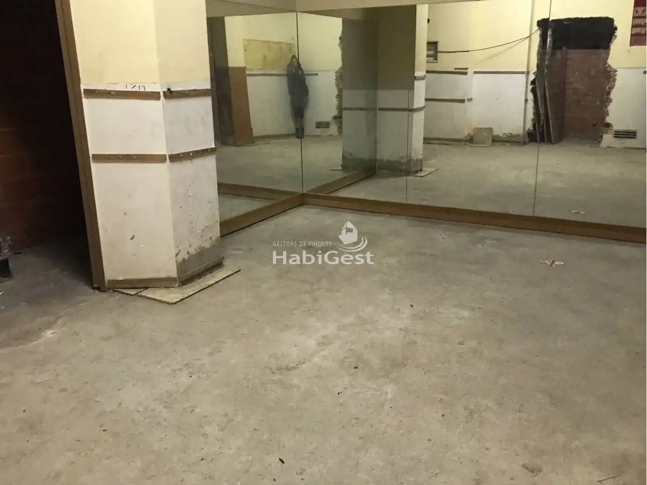 Local comercial en venda a Calle SANTIAGO RUSINYOL, imagen 5