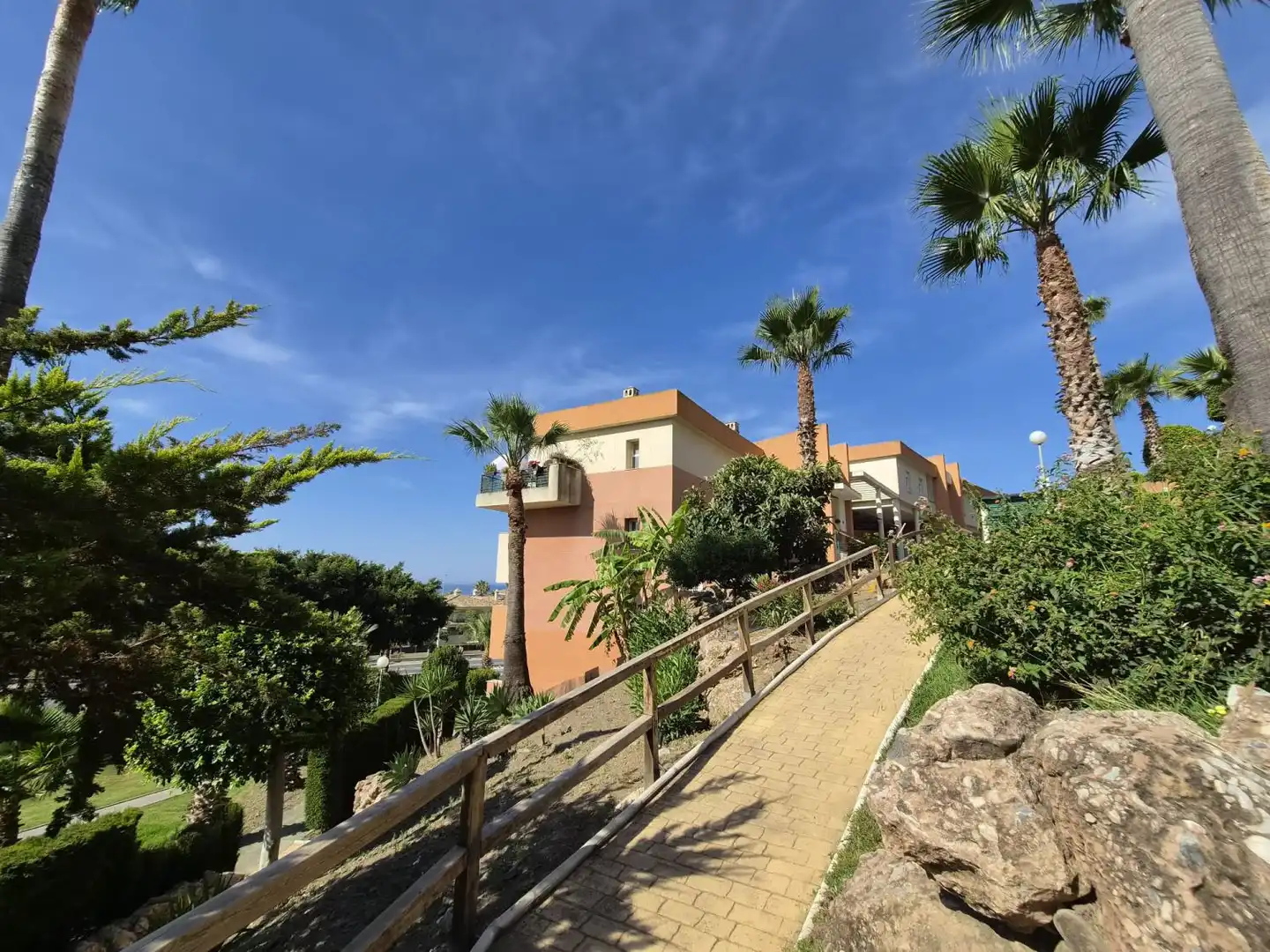 Exterior view of Flat for sale in Benalmádena  with Air Conditioner, Heating and Terrace