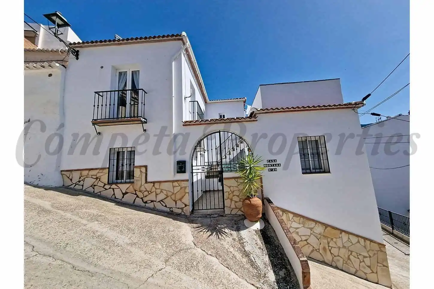 Casa en venda a Sedella
