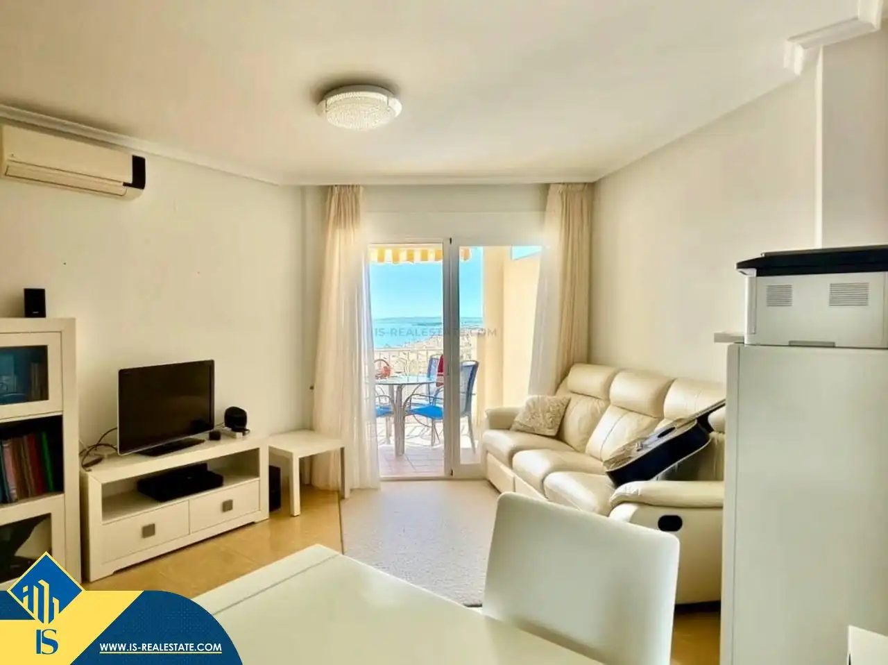 Sala d'estar de Àtic de lloguer en Orihuela amb Aire condicionat, Terrassa i Moblat