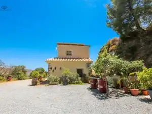 Exterior view of Country homes for rent in Almuñécar  with Air Conditioner, Private garden and Terrace