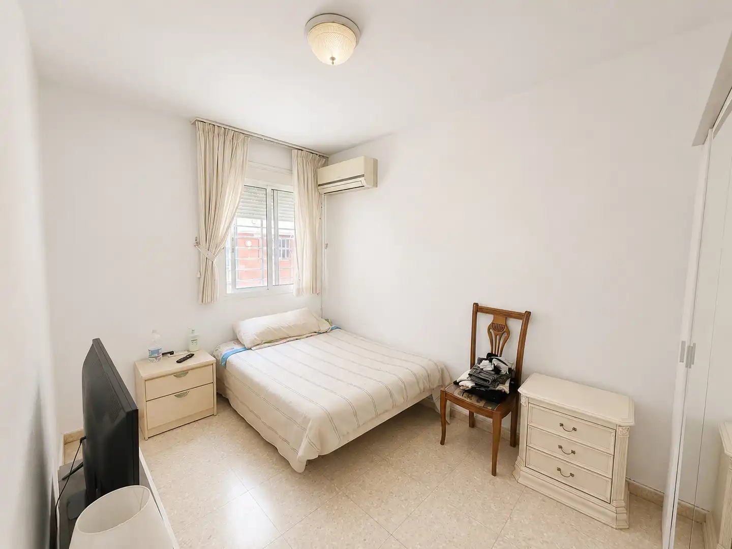 Bedroom of Duplexes for sale in Sevilla  with Air Conditioner and Terrace