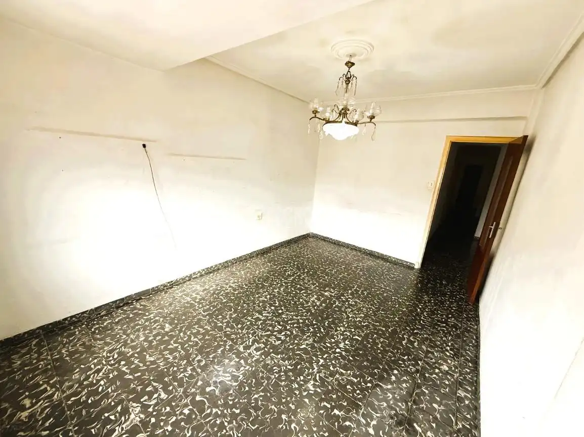 Piso en venta en Valencia con Aire acondicionado, Calefacción y Balcón