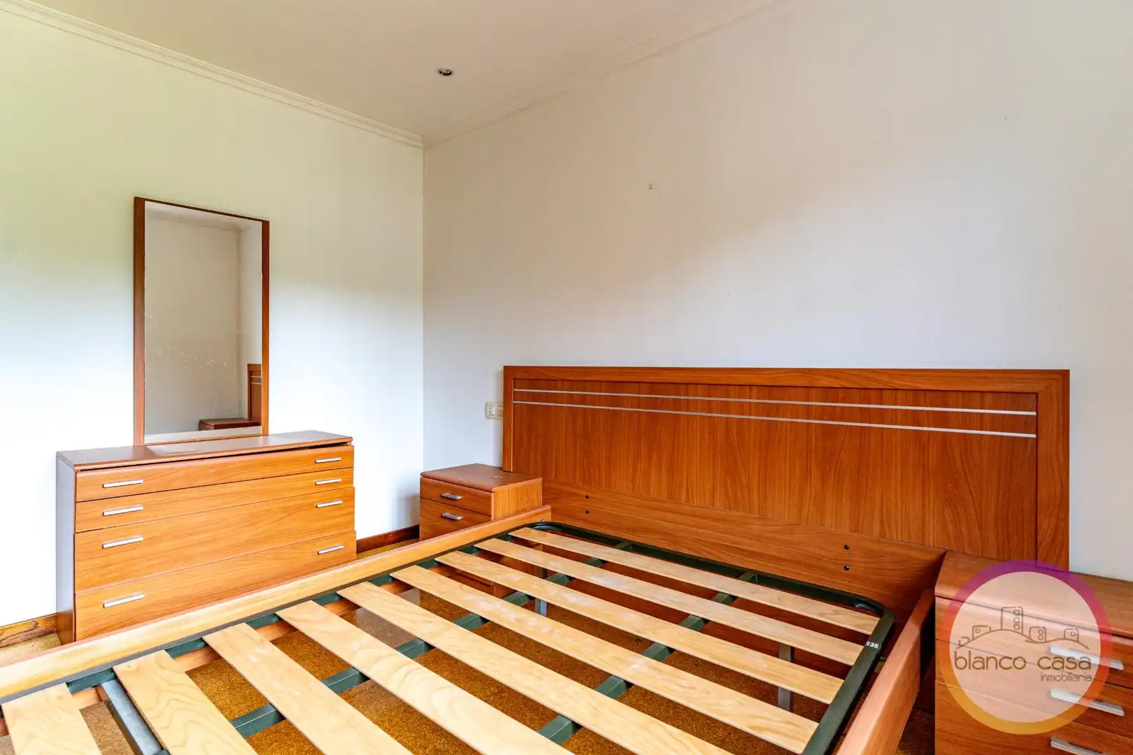 Schlafzimmer von Haus oder Chalet zum Verkauf in A Laracha   mit Heizung und Möbliert