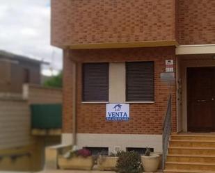 Exterior view of House or chalet for sale in Castejón (Navarra)  with Air Conditioner, Heating and Private garden