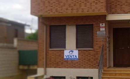 Foto 3 de Casa o xalet en venda a Raimundo Lanas, Castejón (Navarra), Navarra