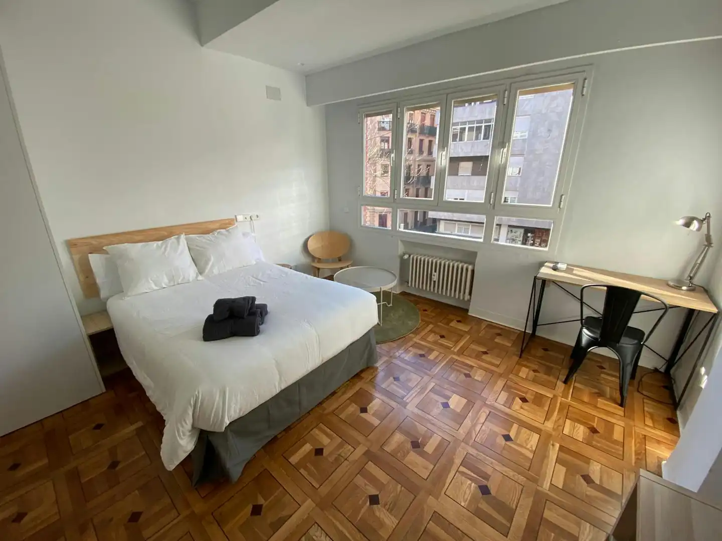 Habitación de Piso para compartir en Madrid con Aire acondicionado, Calefacción y Amueblado