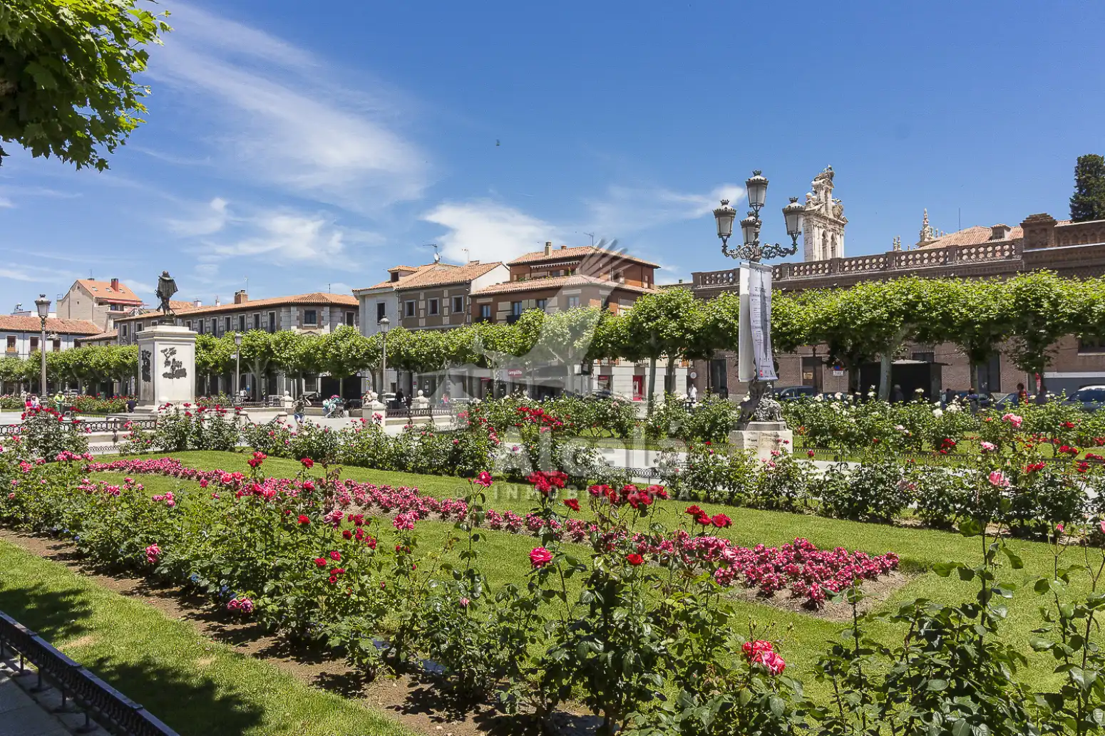 Jardín de Piso en venta en Alcalá de Henares con Aire acondicionado, Calefacción y Parquet