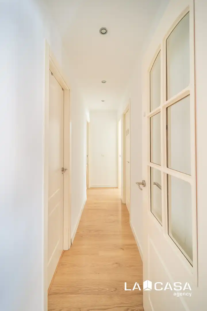 Piso en venta en Dos Hermanas con Aire acondicionado