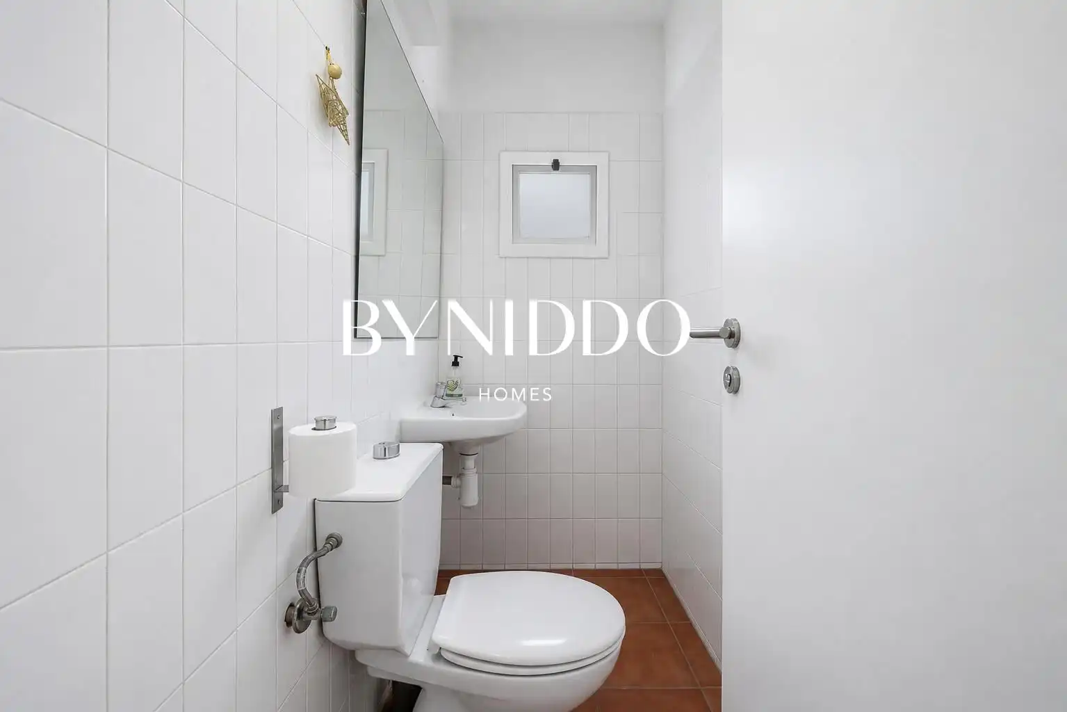 Bany de Casa o xalet en venda en Sant Cugat del Vallès amb Aire condicionat, Calefacció i Jardí privat