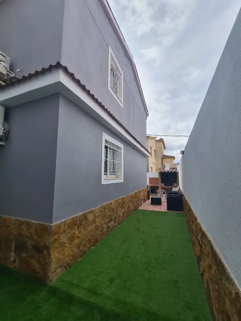 Vista exterior de Casa o chalet en venta en Vinaròs con Aire acondicionado, Calefacción y Parquet