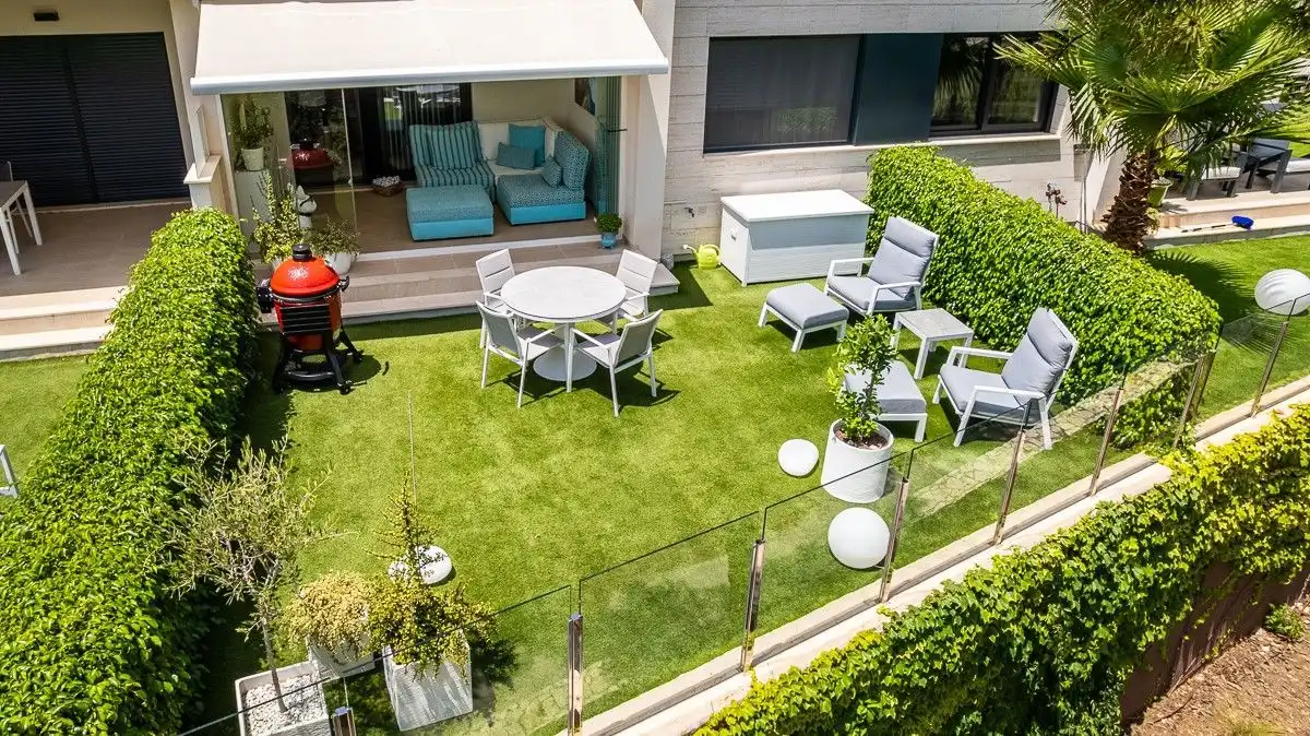 Apartamento en venta en El Pinar de Campoverde, imagen 2