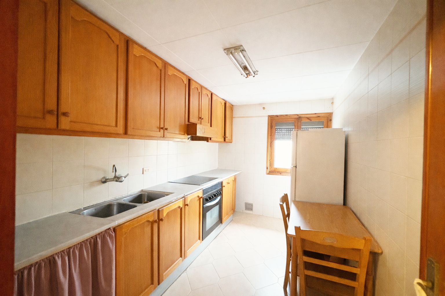 Cuina de Casa adosada en venda en La Pobla Llarga amb Balcó