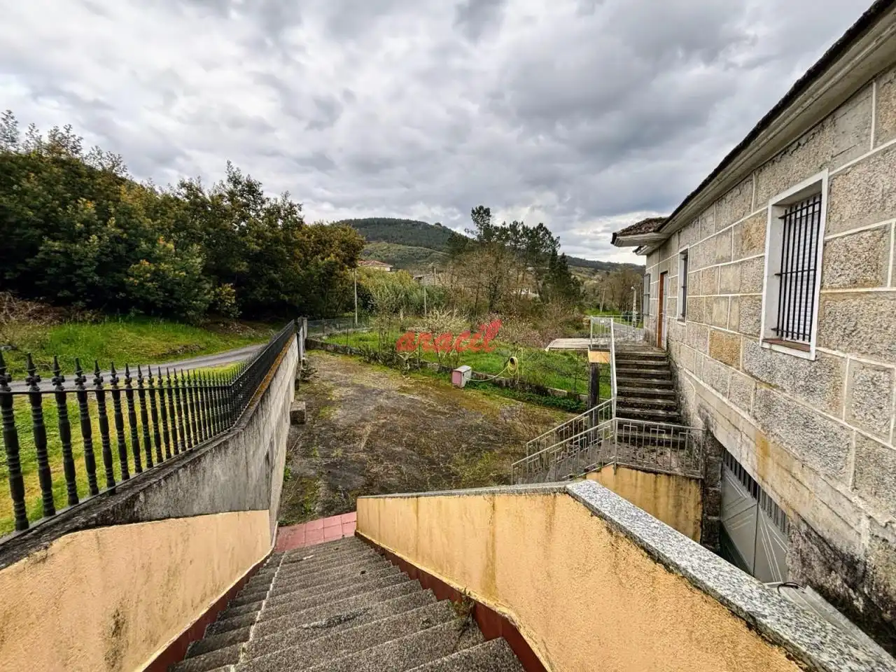 Vista exterior de Casa o chalet en venta en Ourense Capital  con Calefacción, Jardín privado y Terraza