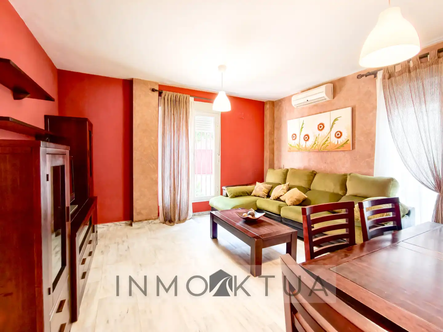 Sala de estar de Casa adosada en venta en Jerez de la Frontera con Aire acondicionado y Terraza