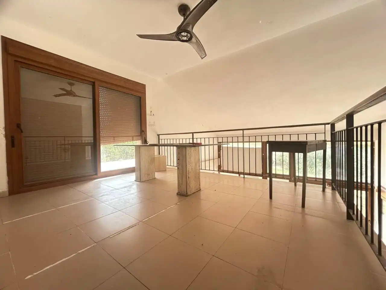 Terrasse von Haus oder Chalet zum Verkauf in Layos mit Heizung, Privatgarten und Terrasse