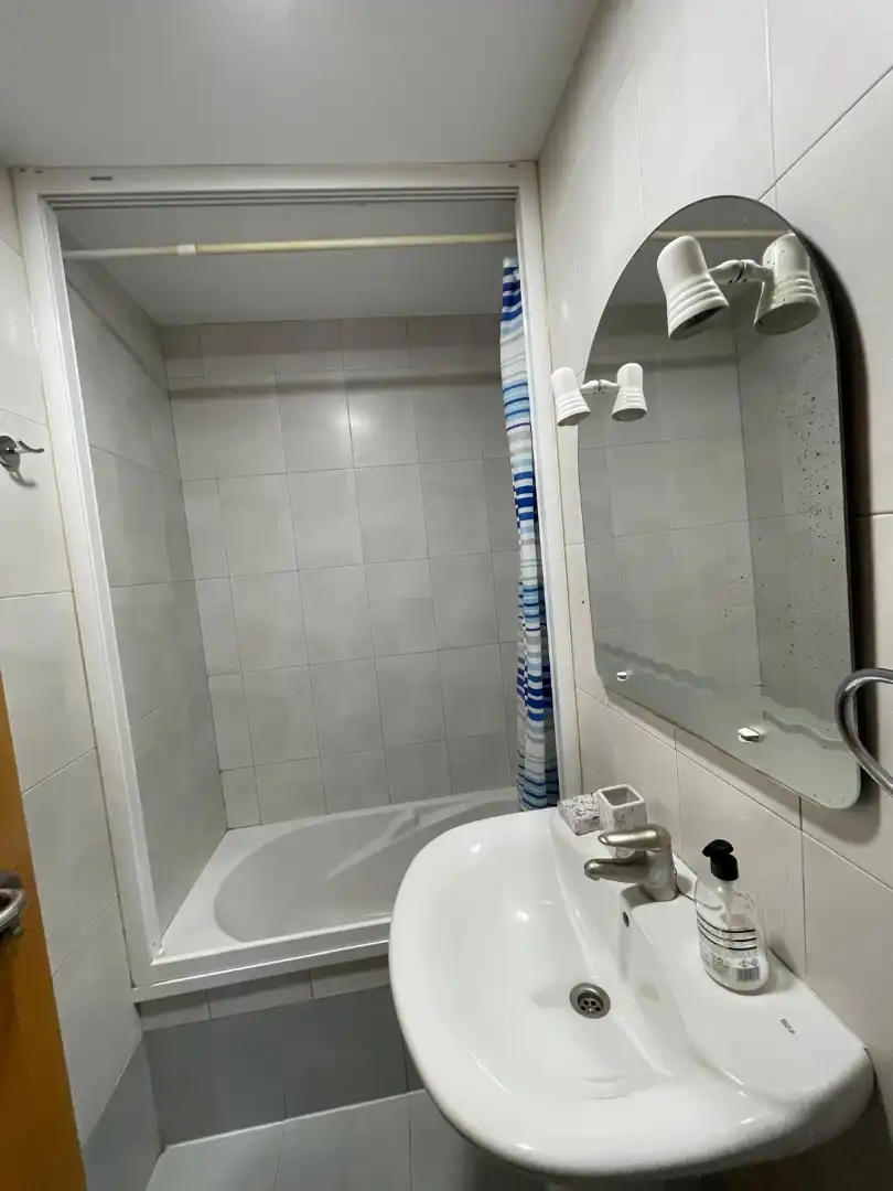 Bany de Apartament en venda en Moncofa amb Aire condicionat, Terrassa i Moblat