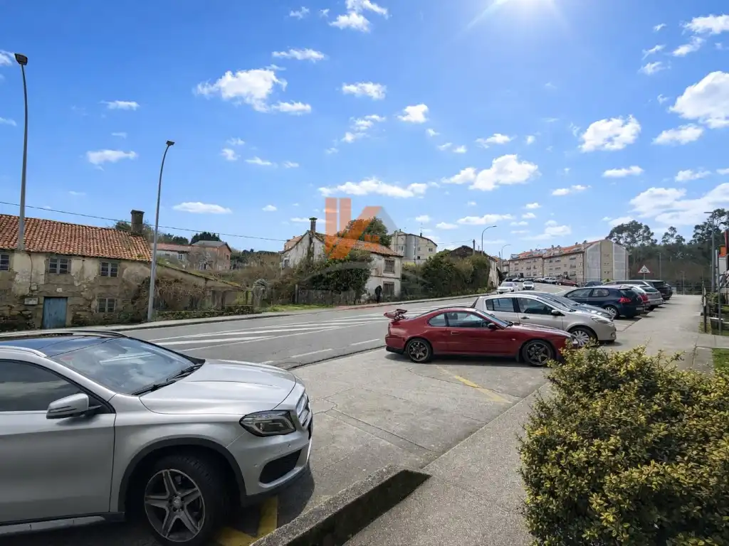 Parkplatz von Geschaftsraum zum Verkauf in Teo