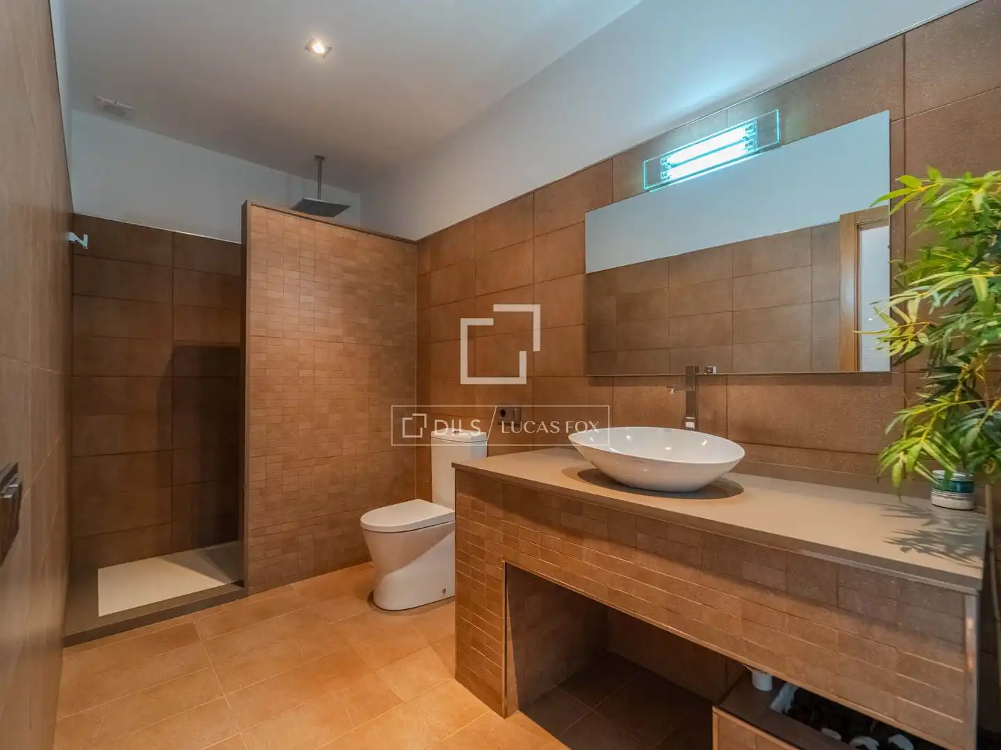 Baño de Casa o chalet en venta en La Vall d'Uixó con Aire acondicionado, Calefacción y Jardín privado