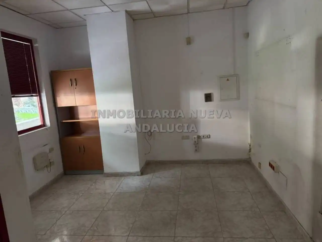 Local comercial de lloguer a Nueva Andalucía, imagen 23