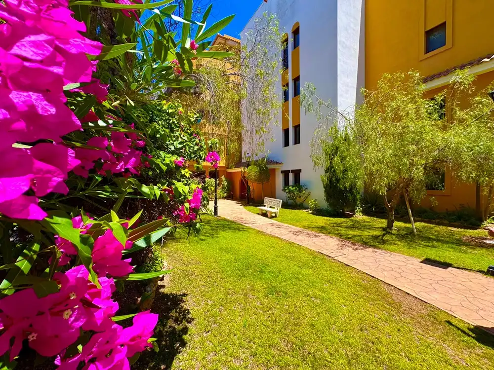 Apartamento con piscina en venta en Punta Prima, imagen 43