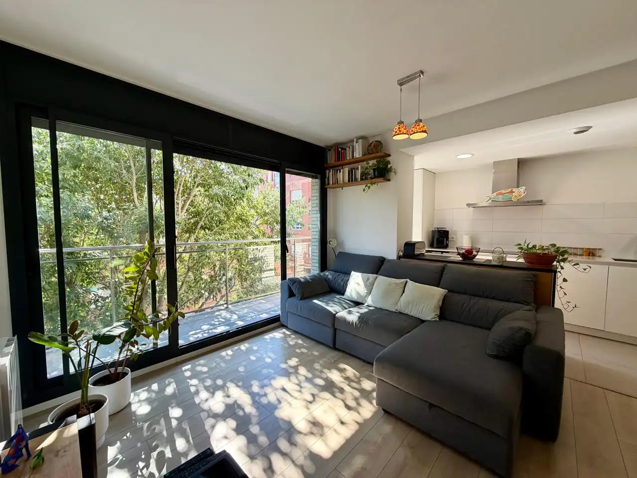 Sala de estar de Piso en venta en Montcada i Reixac con Aire acondicionado, Calefacción y Parquet
