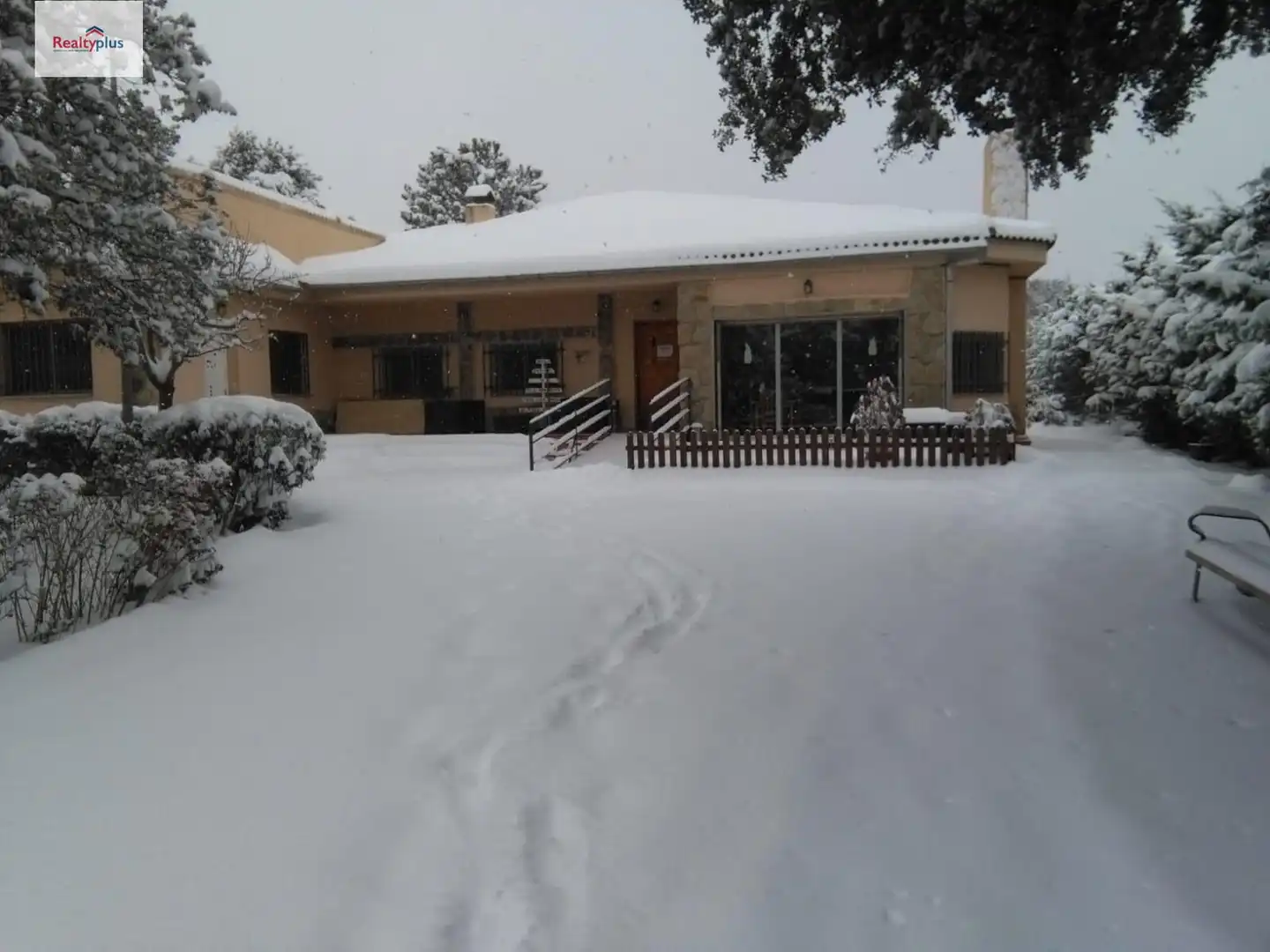 Außenansicht von Haus oder Chalet zum Verkauf in Maello