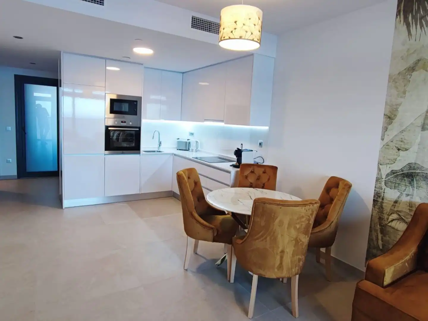Apartament amb piscina de lloguer a Av. Republica Argentina 17, imagen 2