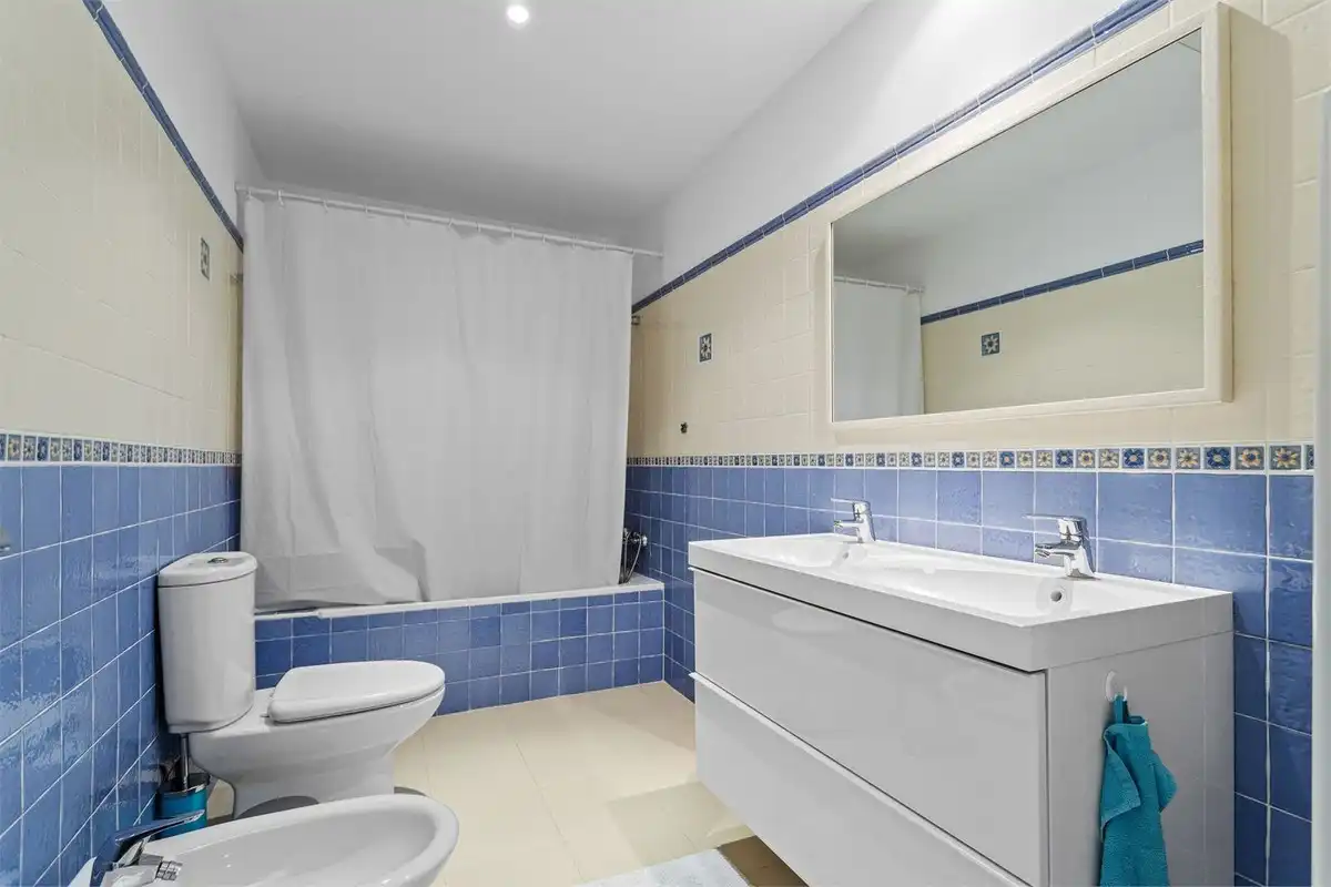 Baño de Casa adosada en venta en Benalmádena con Amueblado