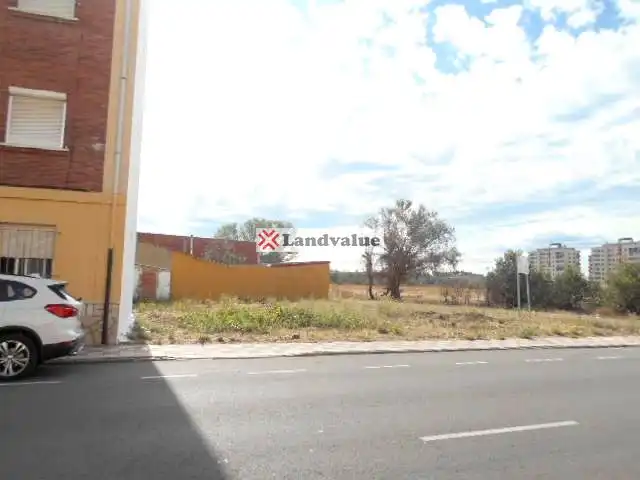 Lands and plots for sale in Calle Jorge Manrique 2, imagen 2