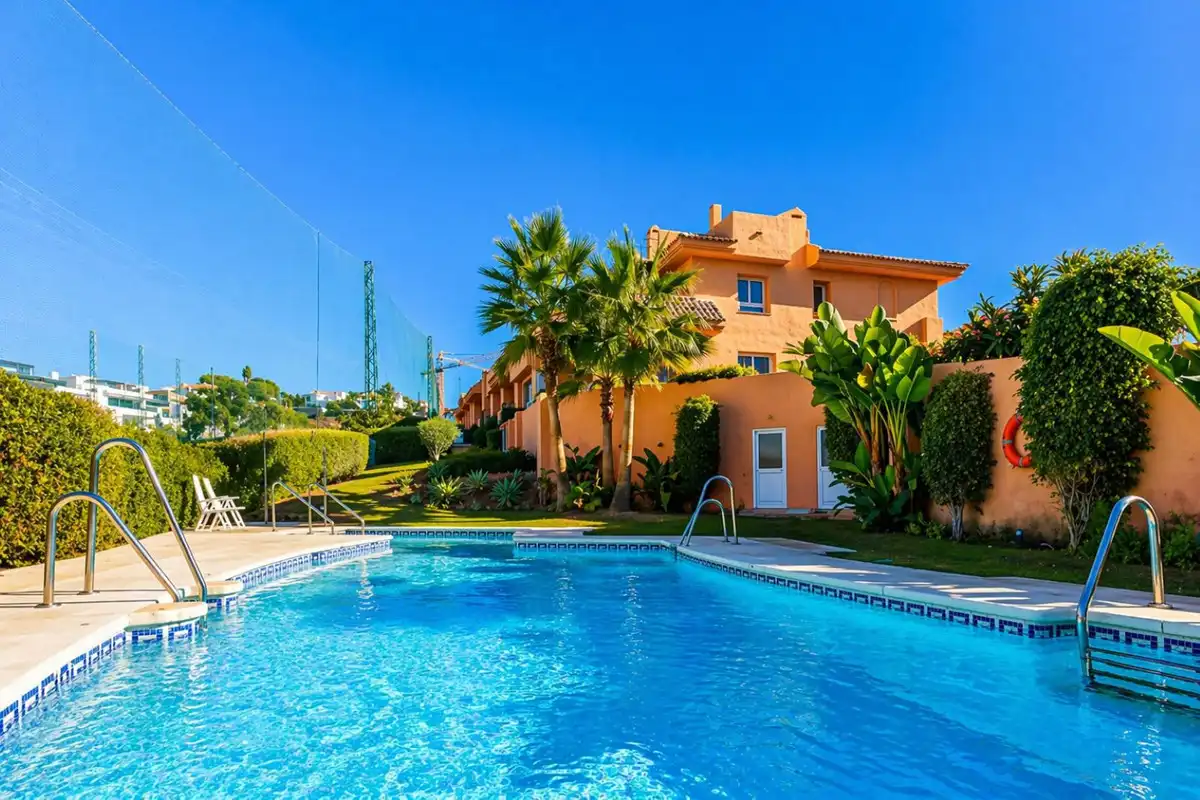 Casa a schiera con giardino in vendita a Elviria - Cabopino