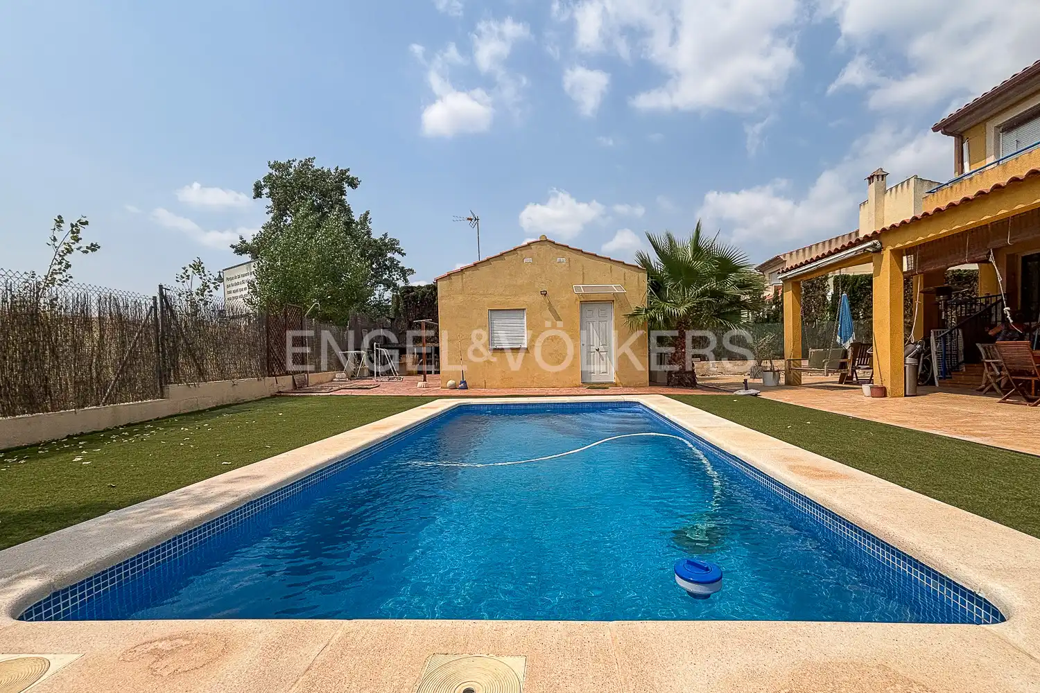 Piscina de Casa o chalet de alquiler en Bétera con Aire acondicionado, Calefacción y Terraza
