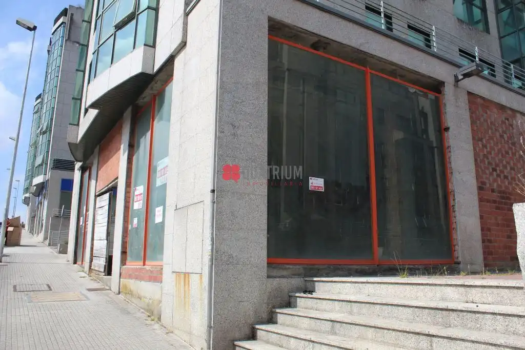 Business premises for sale in Castiñeiriño - Cruceiro de Sar