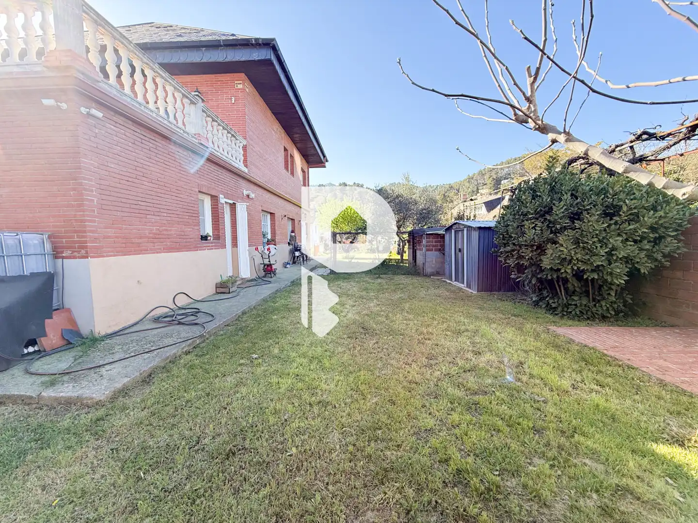 Jardí de Casa o xalet en venda en Corbera de Llobregat amb Aire condicionat, Calefacció i Jardí privat