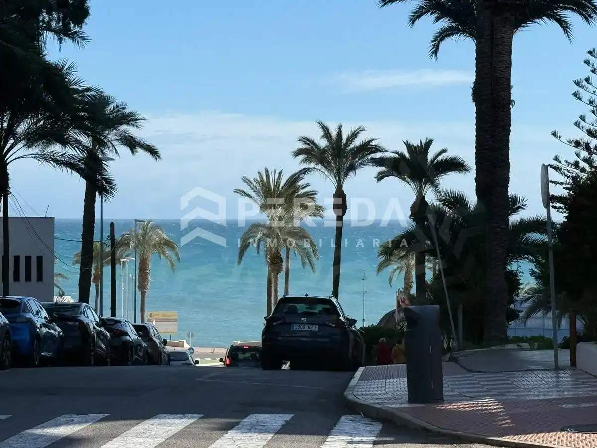 Vista exterior de Residencial en venda en Roquetas de Mar