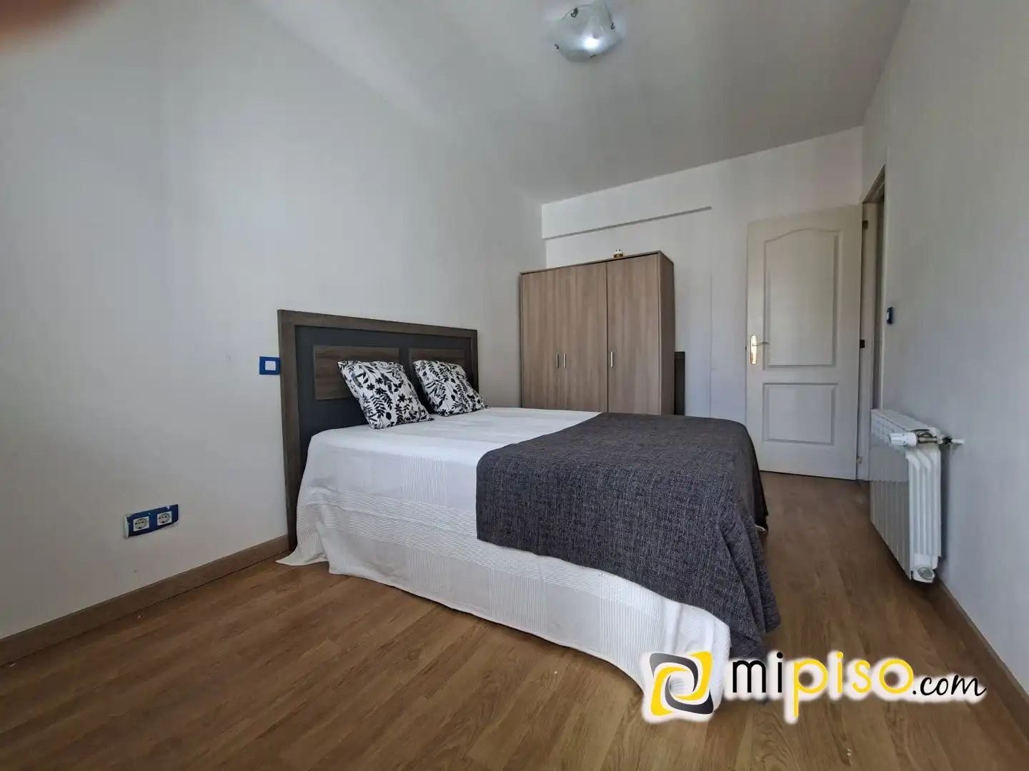 Habitación de Piso en venta en Santoña con Calefacción