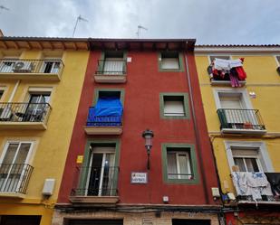 Außenansicht von Wohnung zum verkauf in  Zaragoza Capital mit Klimaanlage, Terrasse und Balkon