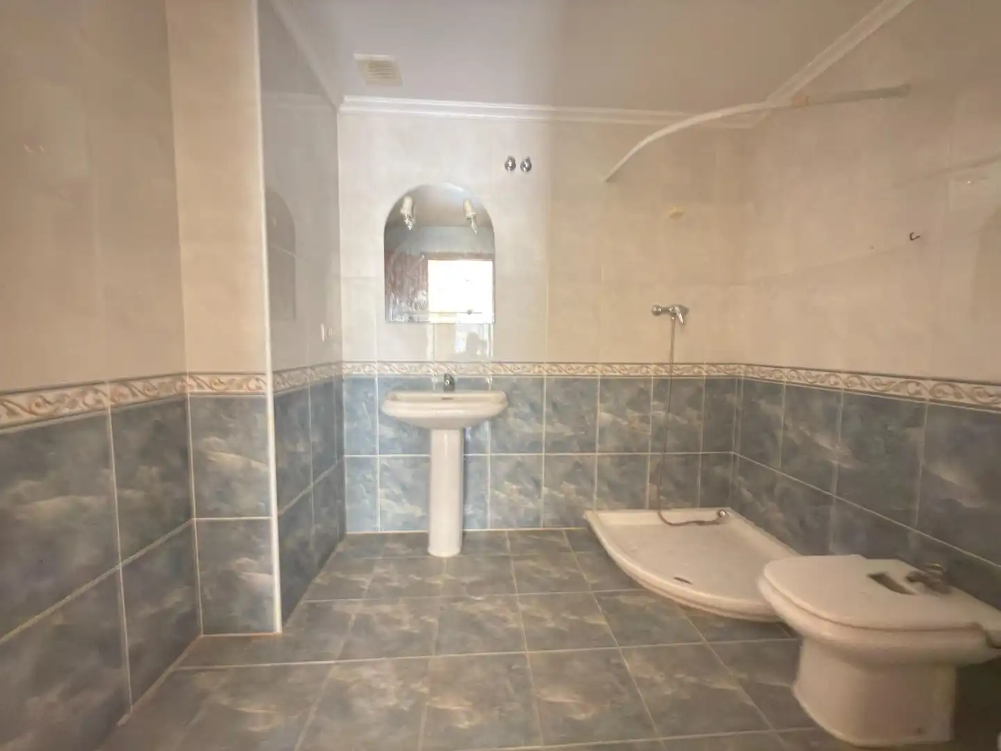 Bathroom of Flat for sale in Albatera
