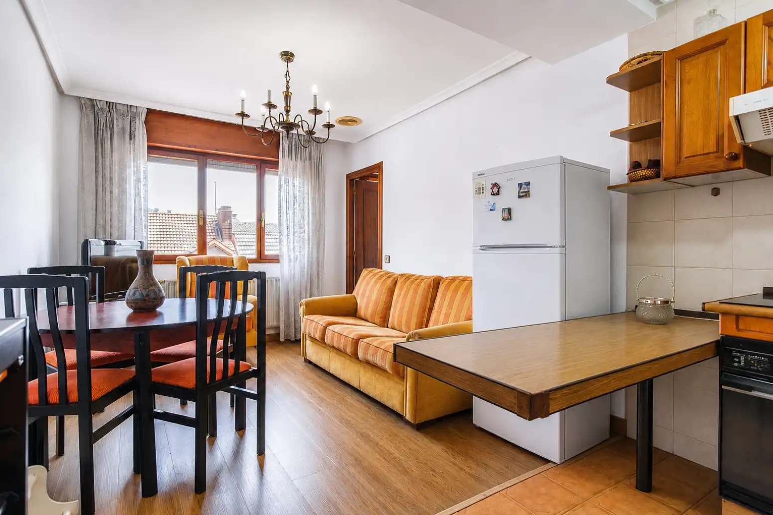 Living room of Flat for sale in Oviedo   with Heating, Storage room and Furnished