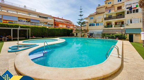 Apartamento con piscina comunitaria en la provincia de Alicante, en Torrevieja. 1 habitacion | 35 m² | A 1,4 kilómetros del mar, imatge 2