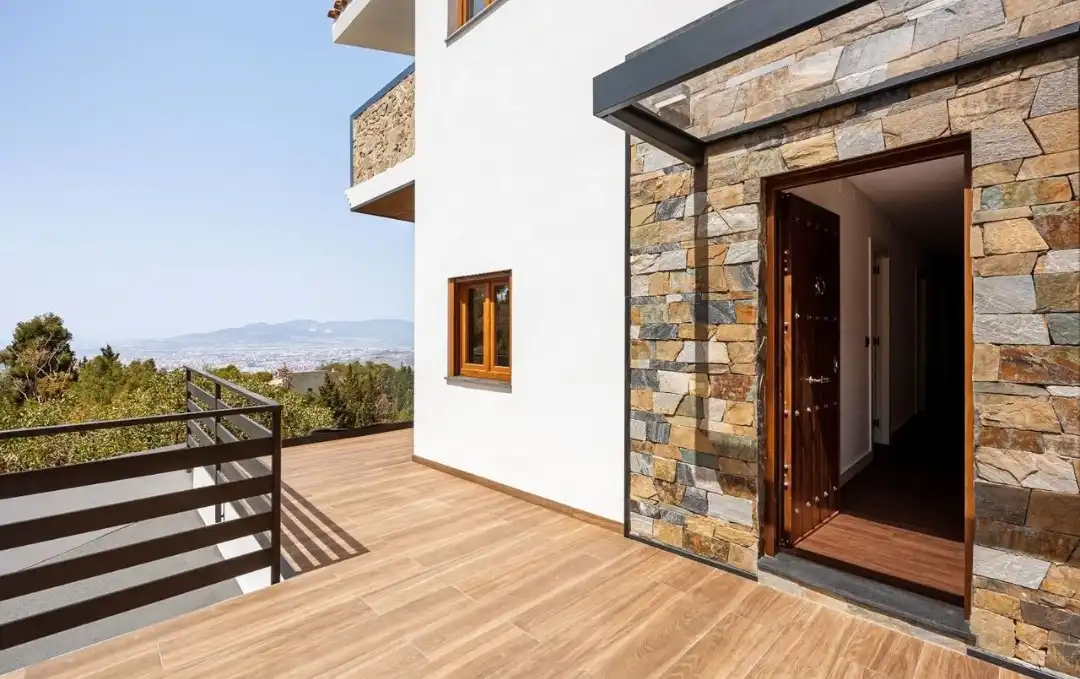 Terrasse von Haus oder Chalet zum Verkauf in Málaga mit Möbliert