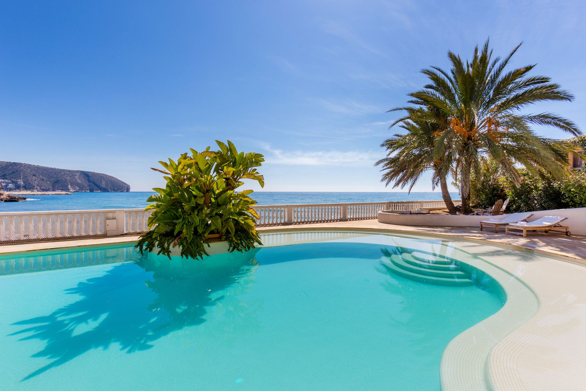 Swimming pool of House or chalet for sale in Moraira  with Air Conditioner, Heating and Private garden