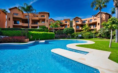 Jardí de Àtic en venda en Estepona amb Aire condicionat, Terrassa i Piscina