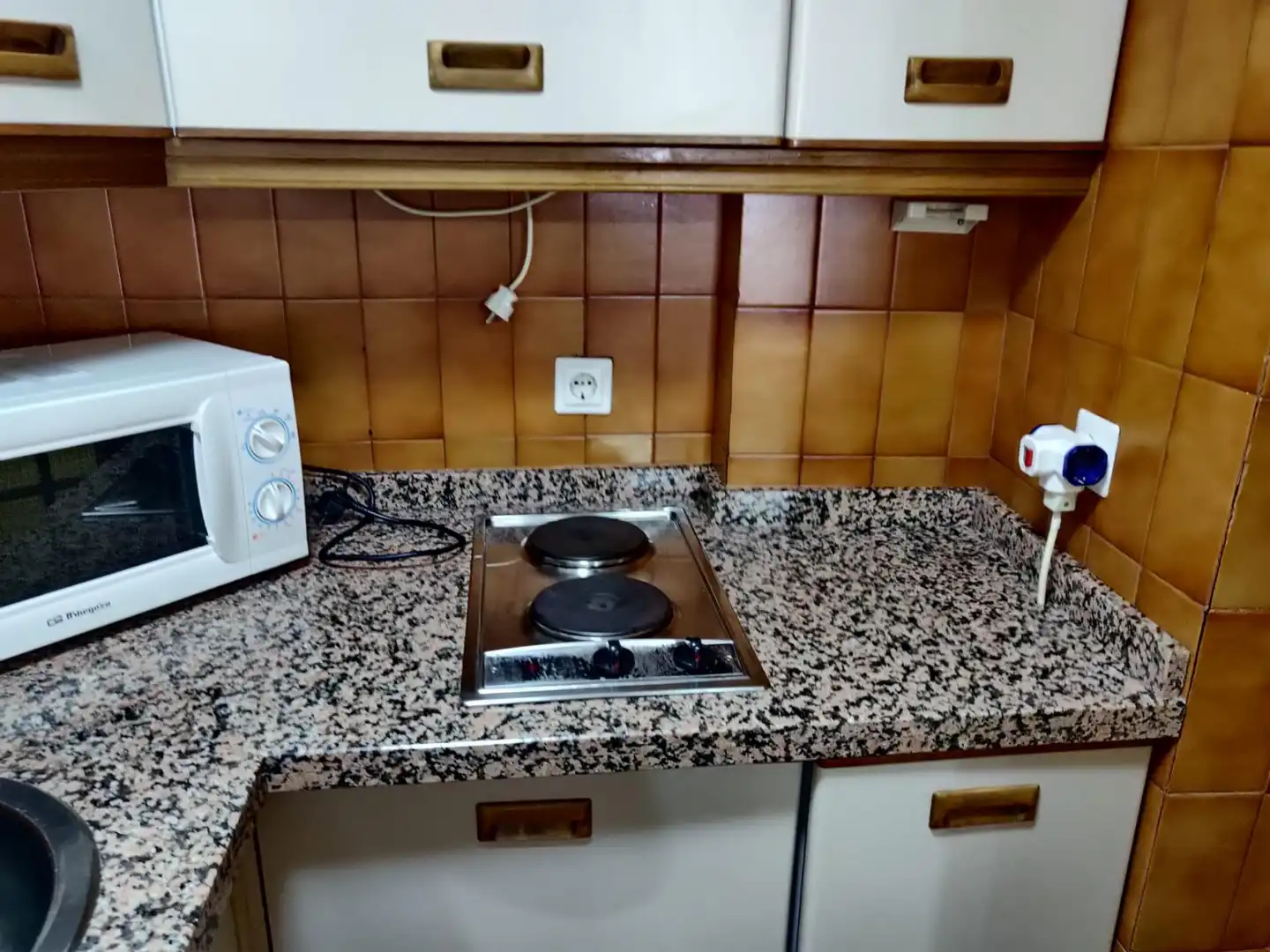 Cuina de Apartament de lloguer en Granada amb Calefacció