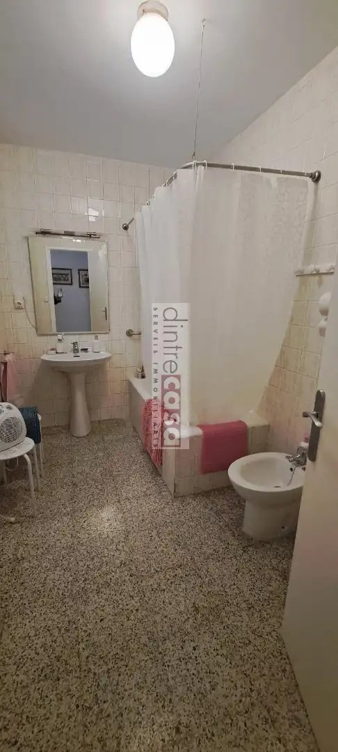 Bany de Casa o xalet en venda en Tordera amb Aire condicionat, Calefacció i Jardí privat