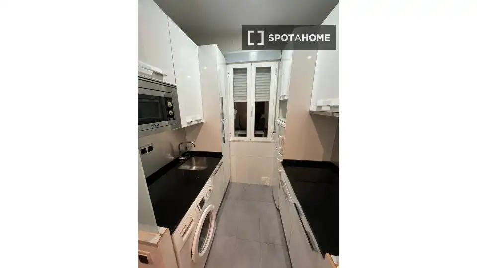 Kitchen of Apartments for share in Madrid  with Air Conditioner, Heating and Terrace