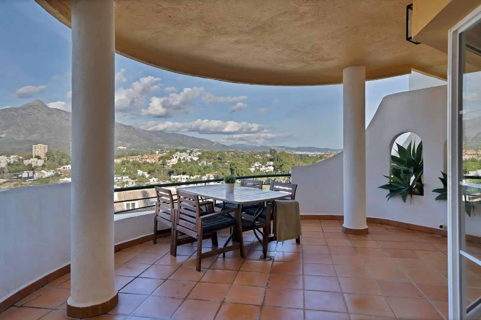 Terraza de Apartamento en venta en Marbella con Aire acondicionado, Jardín privado y Terraza