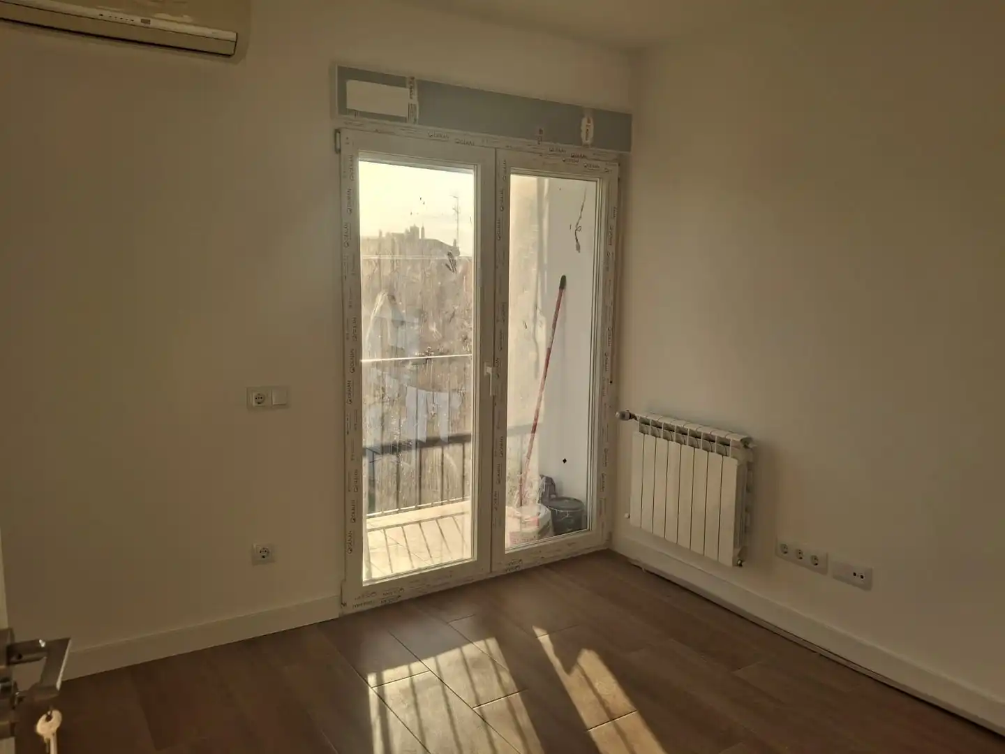 Bedroom of Flat for rent in Madrid  with Air Conditioner, Heating and Parquet flooring
