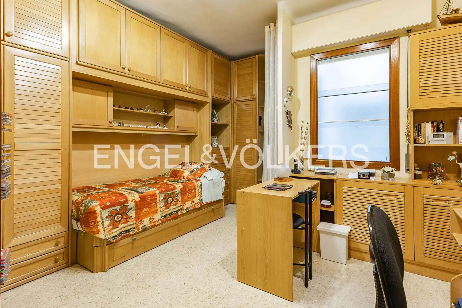 Habitación de Piso en venta en Barcelona con Aire acondicionado, Calefacción y Balcón